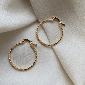 22k Gold-Filled Twisted Hoops / Hypoallergenic Hoops / Classy Earrings / Minimalist Earrings / Gold Earrings / 18k Gold / 24k Gold