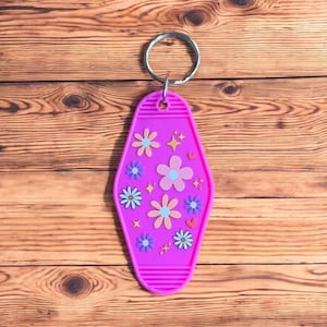 Vintage-look pink motel key 3.5” keychain keyring flowers floral CUTE!