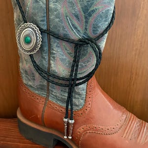 Bolo tie -gifts for him or her -cowboy necktie - men&#39;s/ ladies necklace- antique silver Aztec concho