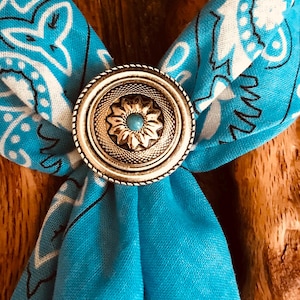 Scarf slide-Star Flower with multi color bead Concho Bandana slide