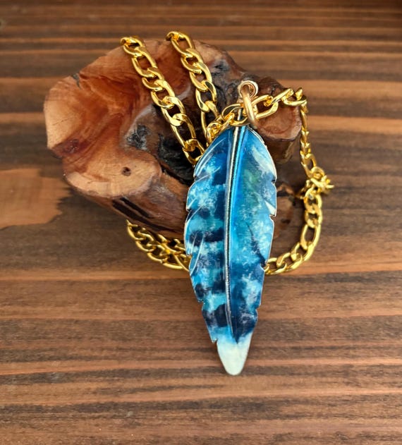 Collier à pendentif plume peinte Homme femme Bleu et noir