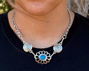 Silver turquoise  necklace/choker   | Rodeo jewelry   | Cowgirl punchy | Aztec charm necklace