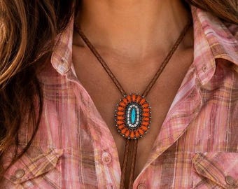 Bolo de piedra en racimo del suroeste - collar occidental para hombres o mujeres - Estadio