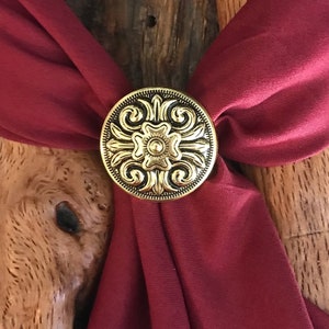 Pañuelo estilo western - Pañuelo tipo bandana - Regalo de vaquera - Floral dorado