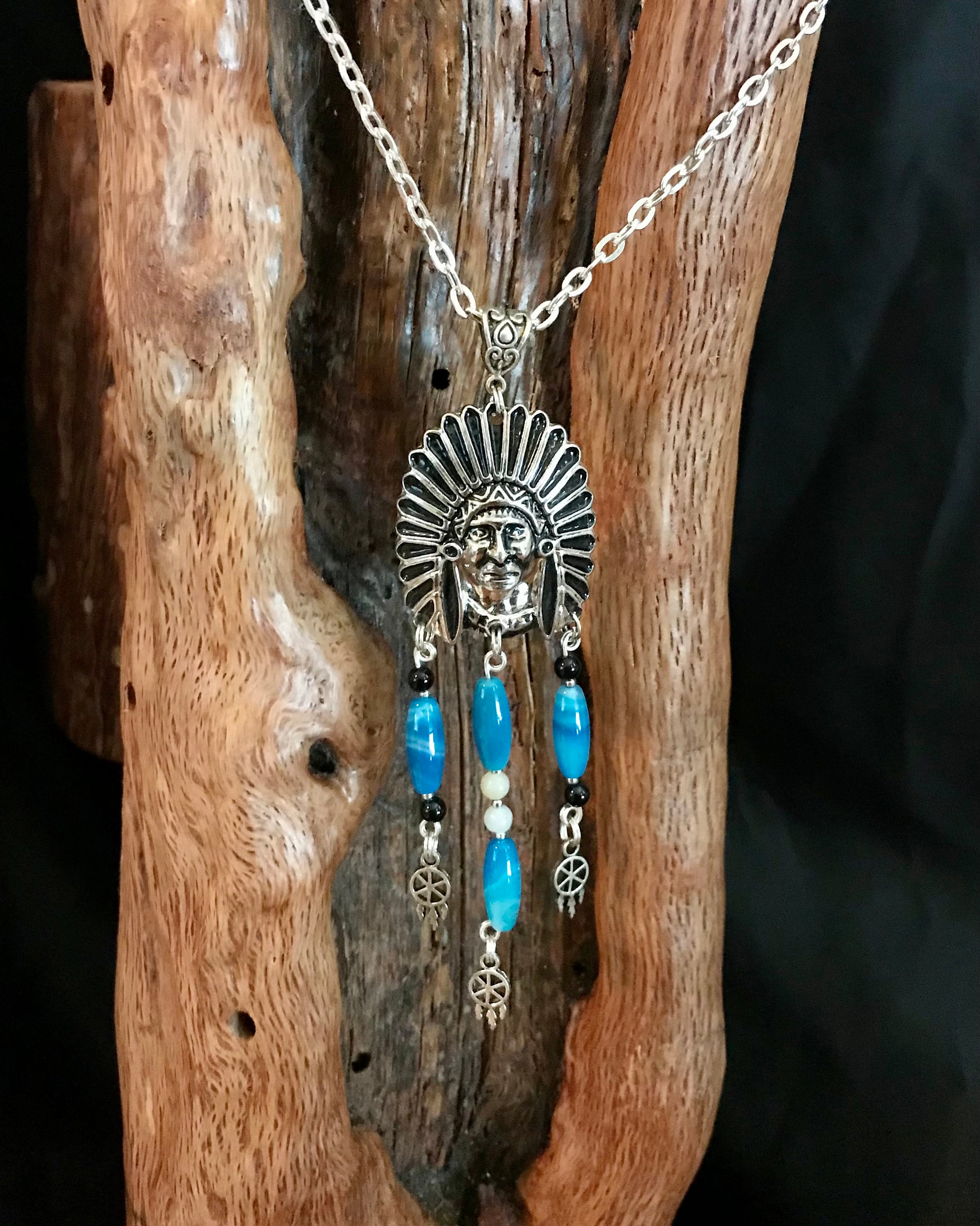 Huge Vintage Navajo 'Dreamcatcher' Native American Jewelry Silver Cow Feather Necklace Huge Vintage Navajo 'Dreamcatcher' Native American Jewelry Silver Cow Feather Necklace