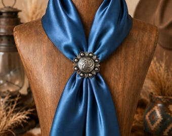 Sandales à foulard western - Sandales bandana argentées à conchos et baies