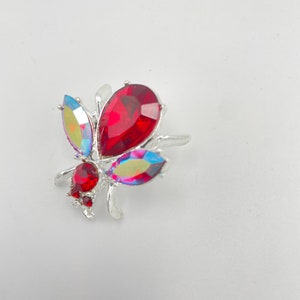 Vintage Rhinestone Bee Brooch
