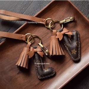 Personalized Monogram purse keychain,Handbag Initial Charms,Personalized Leather Keychain,Leather Name Keyring,Alphabet Charm,Gift with Name