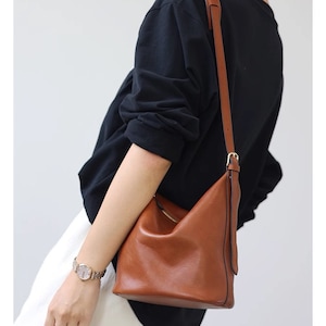 Sac seau en cuir,Sac à bandoulière en cuir fabriqué à la main,Sac bandoulière,Sac en cuir pour femme,Petit sac à bandoulière,Sac personnalisé,Cadeau pour elle