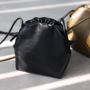 Kleine Leder Geldbörse, Echtleder Wolke Tasche, Echte Leder Crossbody Tasche, Schultertasche Frauen, Clutch Bag, Nette Tasche, Lederhandtasche, Geschenk für Sie
