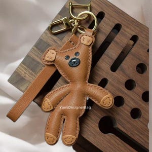 Handmaded Leather Charm,Cute Bear Leather Handbag and Purse Charm,Leather car keychain,Leather Bag Charm,bag Tag,Charm Accessory,Cute gifts