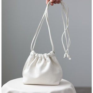 Weiche echte Ledertasche, kleine Ledertasche, Leder Crossbody-Tasche, Schultertasche Frauen, Clutch Bag, süße Tasche, Mini Leder Hobo Bag, Geschenk für sie