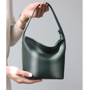Sac à main en cuir, sac en cuir véritable, sac à bandoulière en cuir, sacs à main en cuir, petit sac à bandoulière, petit sac HOBO, fourre-tout en cuir, cadeau personnalisé