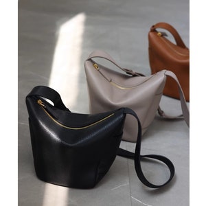 Top grain leather bucket bag:soft hobo leather Crossbody Purse