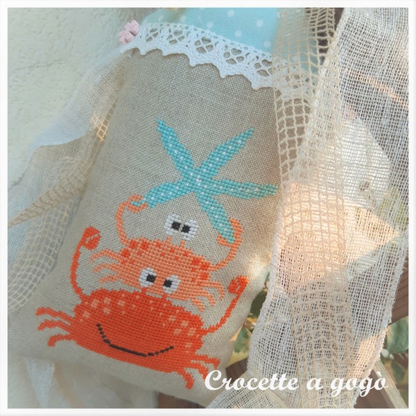 FILE PDF DIGITAL chart-Crab friends-schema punto croce,  summer cross stitch pattern, summer cross stitch charts, crab, beach, sea