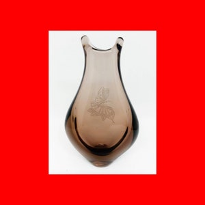 Gorgeous Mid Century  Czech Miroslav Klinger For Zelezny Brod Glassworks Etched Art Glass Vase.