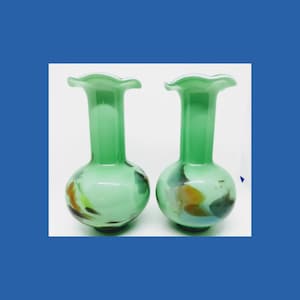2 Beautiful Elegant Vintage White Cased Green Fluted Art Glass Vases.