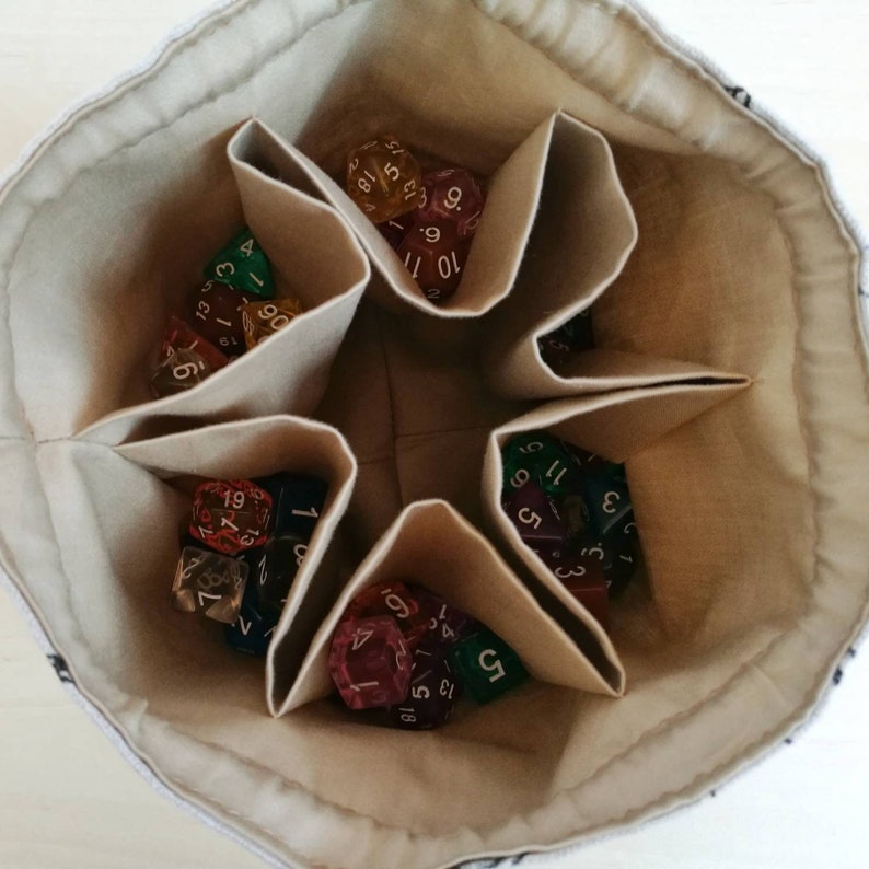 ENHANCE DnD 7pc Metal Dice Set With 2-in-1 Dice Bag And Tray For RPGs Collector S Edition Red