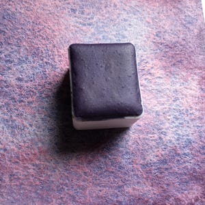 Acuarela granulada hecha a mano: Azul cobalto brillante, rojo neón - Pluto 041