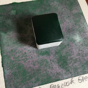 Peinture aquarelle granulée faite main : 028 vert paon, nuances de violet