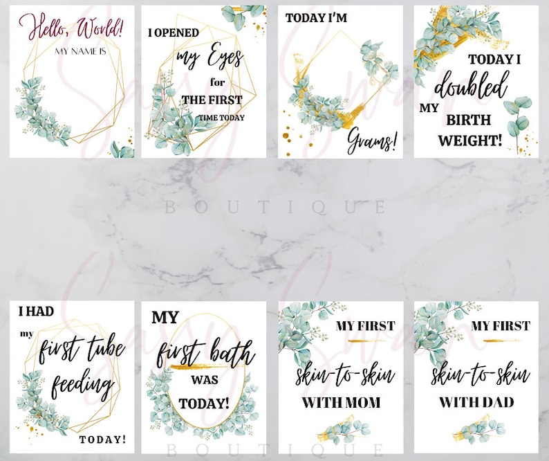 K&ouml;nnte beinhalten: Ein Satz von zehn druckbaren Baby-Ank&uuml;ndigungskarten mit goldenen geometrischen Rahmen und Aquarell-Gr&uuml;npflanzen. Die Karten enthalten Texte wie "Hallo Welt!" "Ich habe meine Augen zum ersten Mal heute ge&ouml;ffnet" und "Heute habe ich mein Geburtsgewicht verdoppelt!"