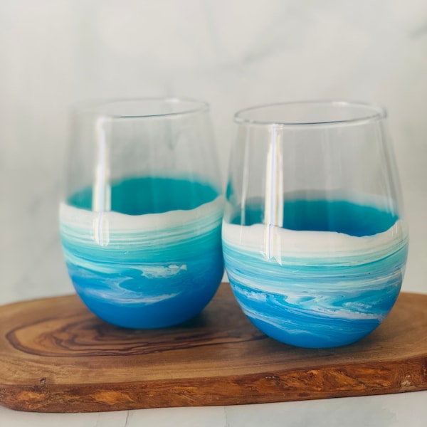 Ocean Theme Wine Glasses, Beach Home Decor, Custom Wine Glasses, Blue and Green Barware, Ocean Wave Resin Art