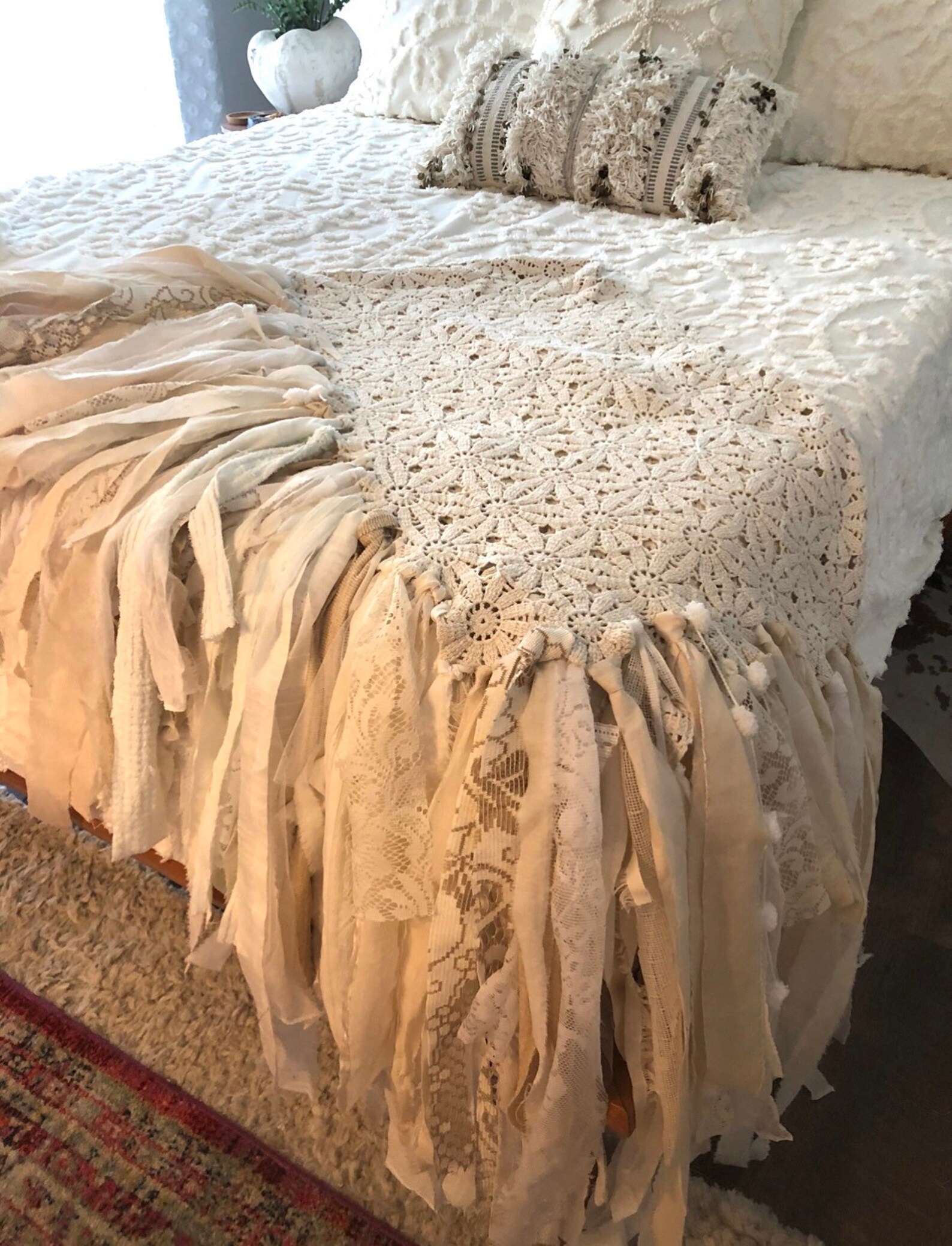 Bed Runner Modern Boho Farmhouse Shabby Chic / Crochet Lace - Etsy