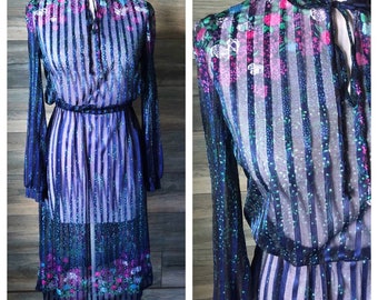 Vestido vintage semi sheer floral de cuello con volantes