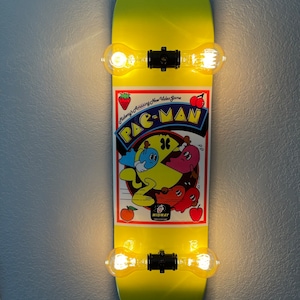 Pac-Man Skateboard Lamp