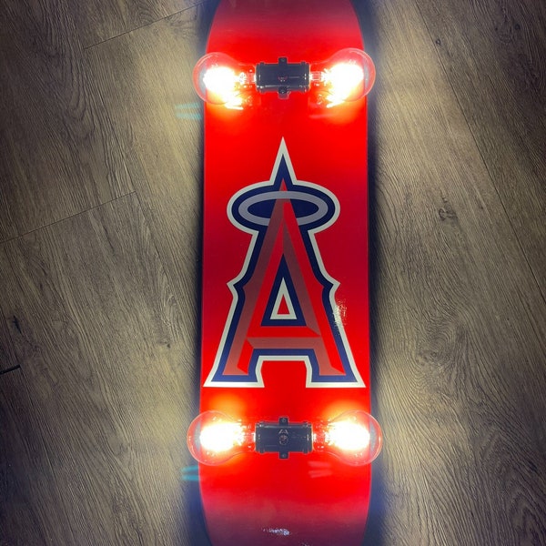 Angels Skateboard Lamp