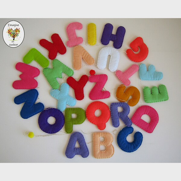 Guirlande lettres alphabet feutrine Décoration murale chambre enfant bébé. Naissance Anniversaire Baptême Cadeau Noël