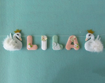 Garland first name felt swans. Wall decoration.Personalised door sign for children's room.Gift.Birthday.Birthday.Baptism.