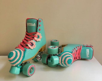 Handmade Crochet Roller Skate Toe Guards with Daisy Lace Charms
