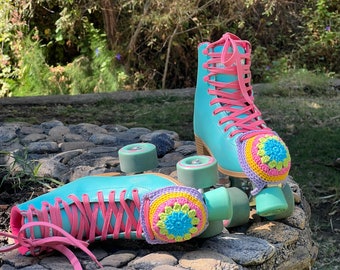 Handmade Crochet Roller Skate Toe Guards - Personalized Flower Design, Quads Toe Caps, Custom Colors, Skate Accessories