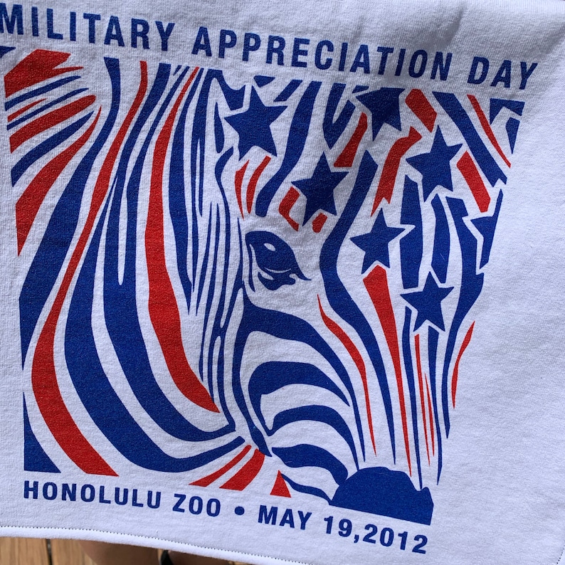 Honolulu Zoo 2012 Messenger Bag