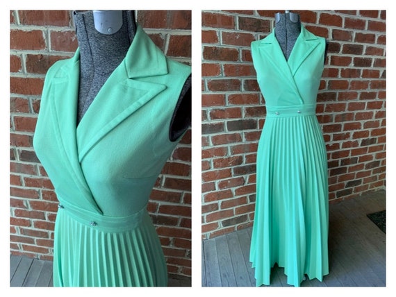 70s Sleeveless Long Pleated Lime Green Dress