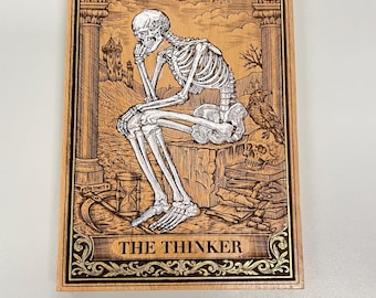 Arte mural de tarot: decoración gótica de madera grabada, arte de calavera Memento Mori, adorno mural ocultista.