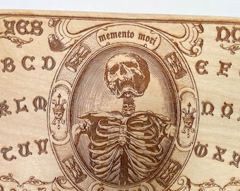 Tablero Ouija Memento Mori original grabado con planchette
