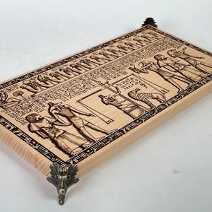 Mesa de altar egipcia, pesaje del corazón, libro egipcio de los muertos, altar kemético