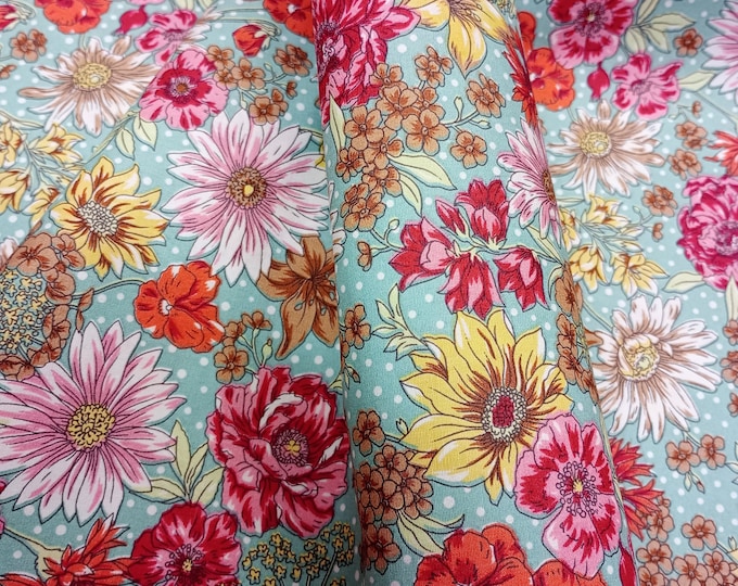 Floral Print Fabric, 110cm width, 100% Cotton Poplin PER HALF METRE