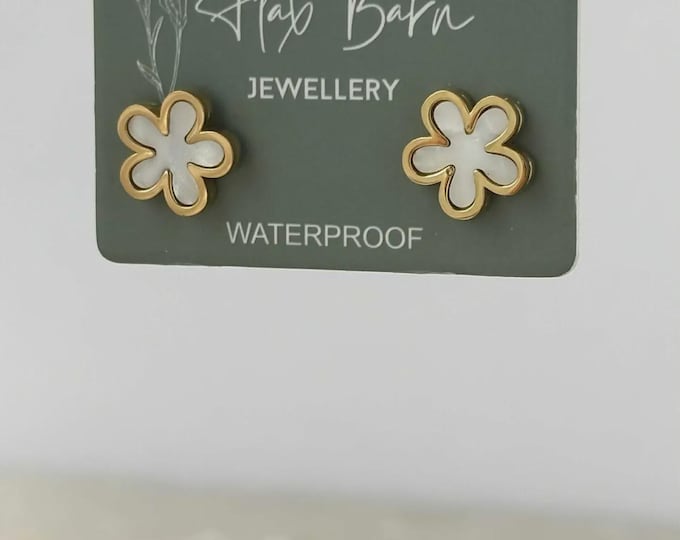 Tarnish Resistant Pearlescent Flower Stud Earrings, Gold Flower Studs, Waterproof Stainless Steel Floral Earrings, Minimalist Daisy