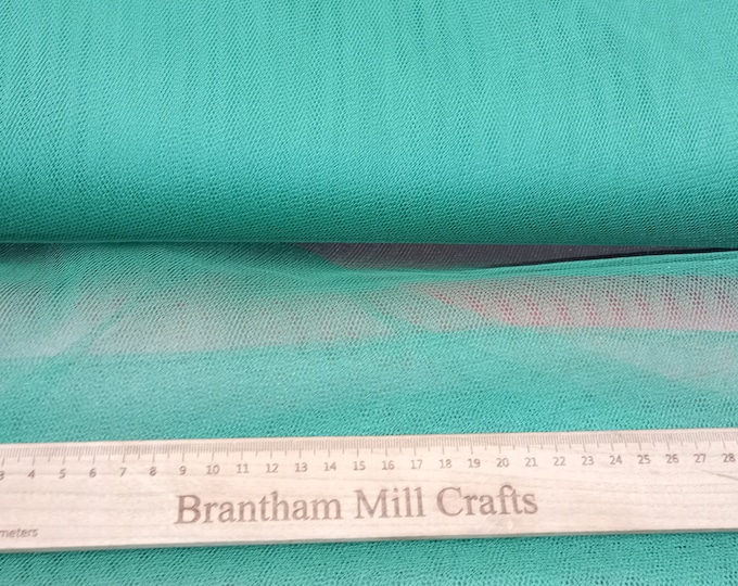 Nylon Net, Green, 150cm width, 100% Nylon Net PER HALF METRE