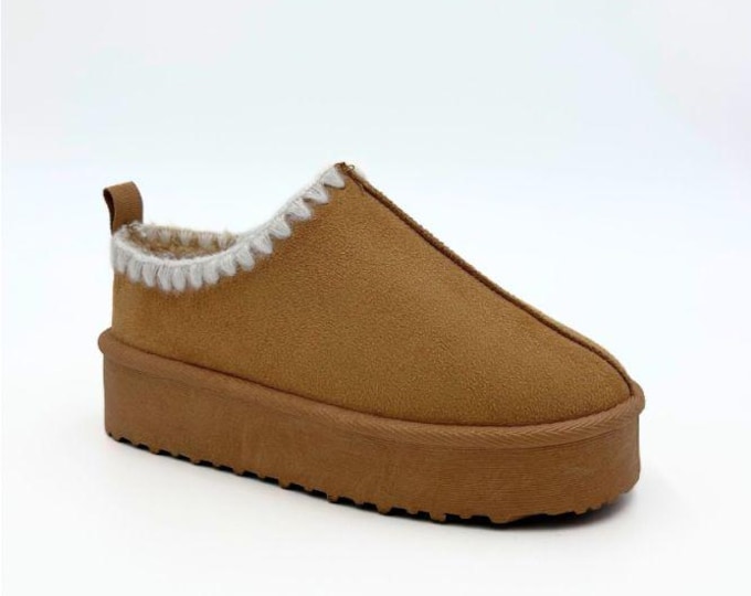 Ladies Chestnut Faux Fur Lined Platform Slippers | Cozy Whip Stitch Design