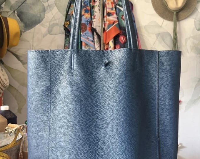 Genuine Leather Shoulder Bag | Structured Tote with Inner Zip Compartment