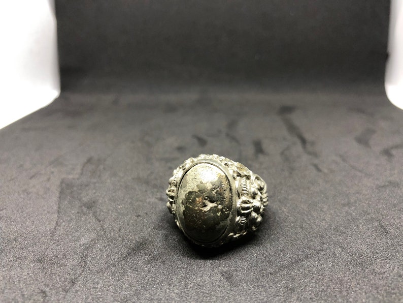 10 balinese style rings with natural gemstones