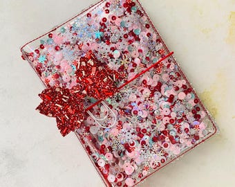 Handmade Christmas shaker jelly planner cover. Christmas Shaker planner cover. Jelly planner cover. Handmade jelly planner cover.