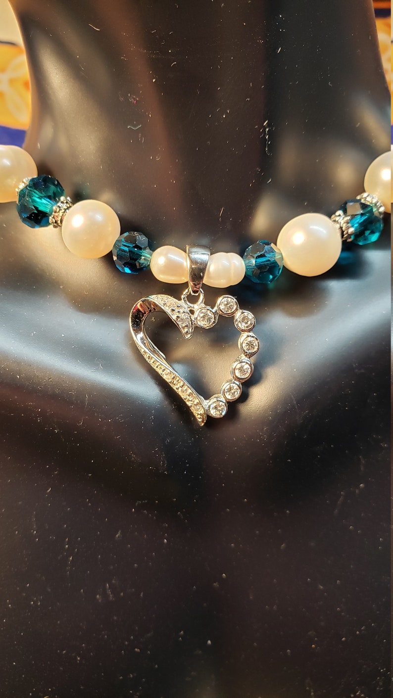 Beautiful necklace and earrings set