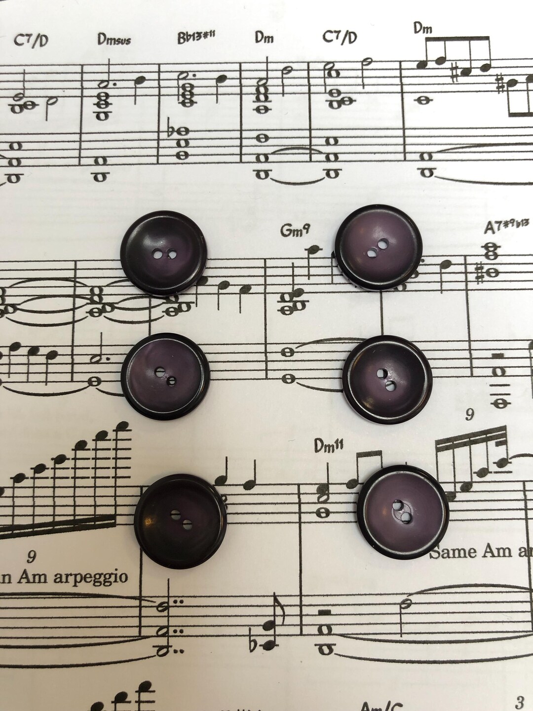 Integrum Retro Button Dark Purple Vintage Round Buttons | Set of 6 | Set of Six Sewing Retro ...