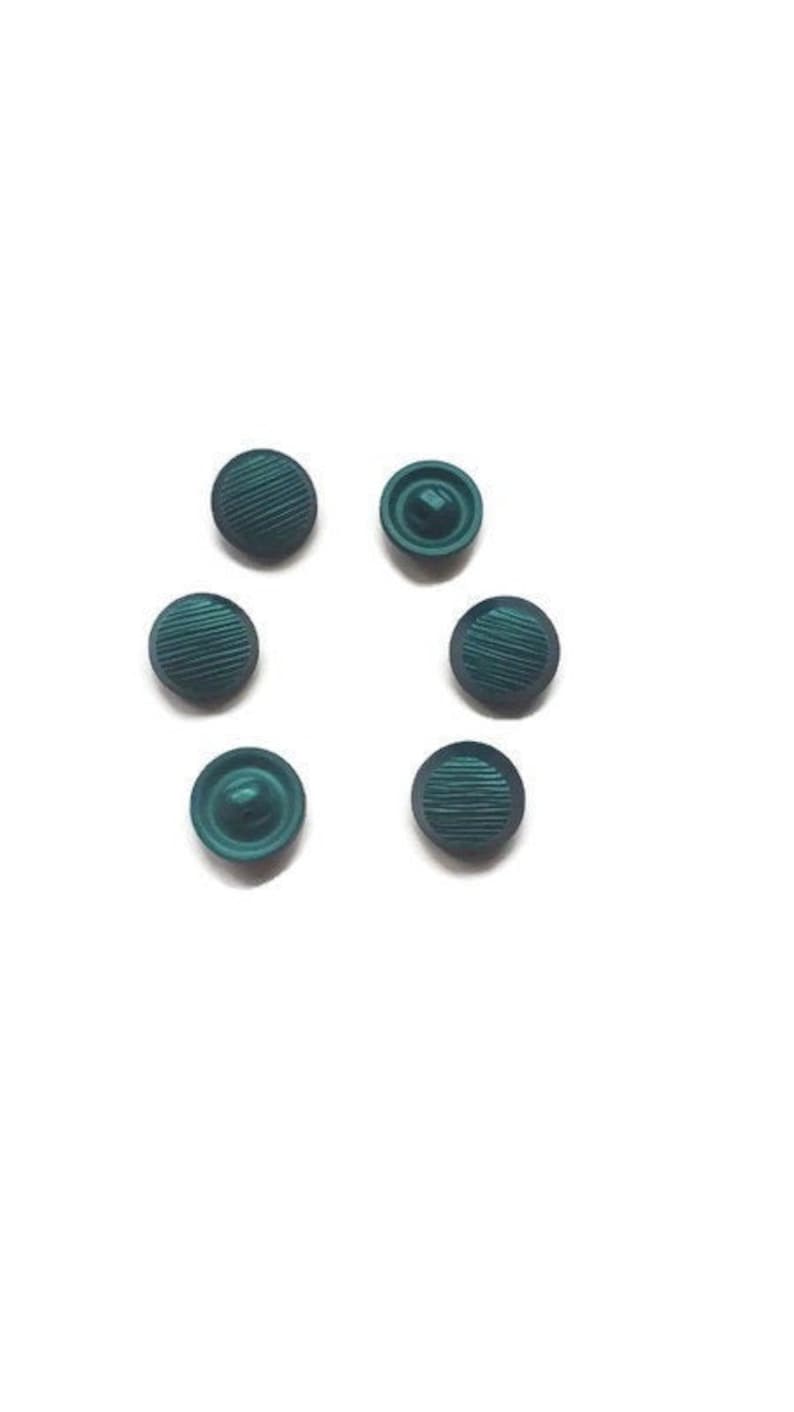 Vintage Green Round Buttons 15 mm 1.5 cm Set of 6 or 5 Half Shank Type Novelty Buttons| Set of Six or Five Buttons |Dark Emerald green
