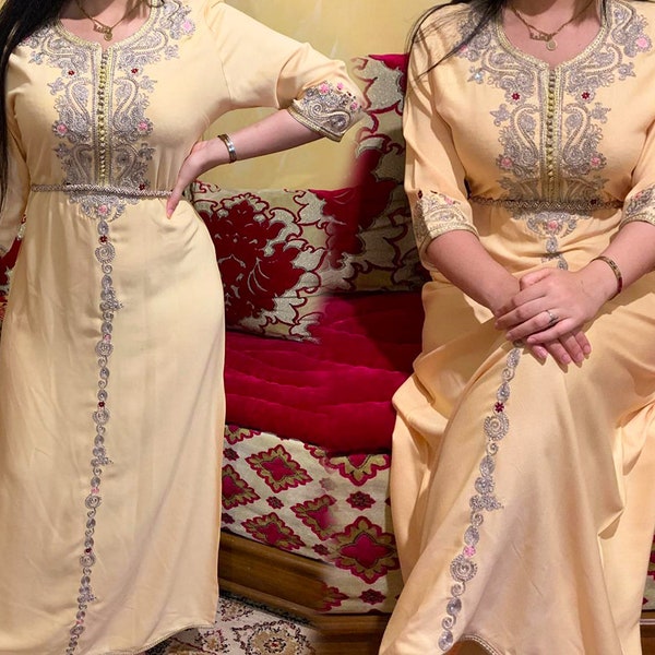 caftan pour femme, robe bohémienne marocaine, présent pour Noël, caftan d'été, plusieurs couleurs sont disponibles